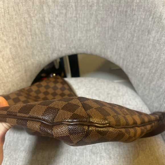 Authentic Louis Vuitton Bloomsbury GM - Picture 9 of 16